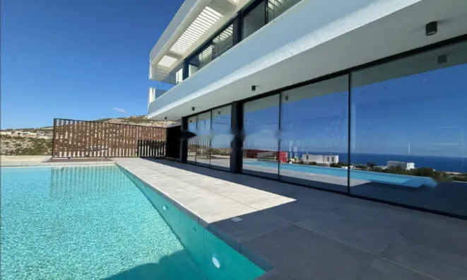 Недвижимость Stunning 4 Bedroom Villa with Pool & Smart Home Features in Pegeia, Pafos: 2