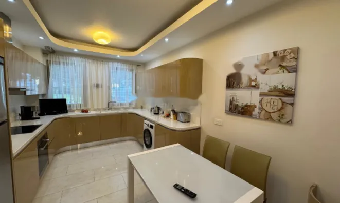 Недвижимость 3 Bedroom Apartment For Sale in Pyrgos: 3