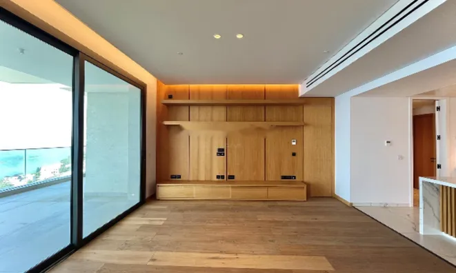 Недвижимость 3 Bedroom Apartment For Sale in Agios Tychonas, Limassol: 1