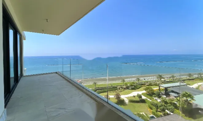 Недвижимость 3 Bedroom Penthouse Apartment in Agios Tychonas, Limassol: 16