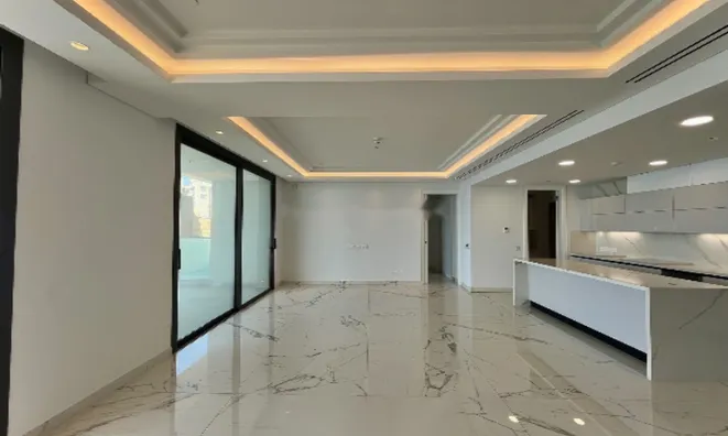 Недвижимость 3 Bedroom Apartment for Sale in Agios Tychonas, Limassol: 2