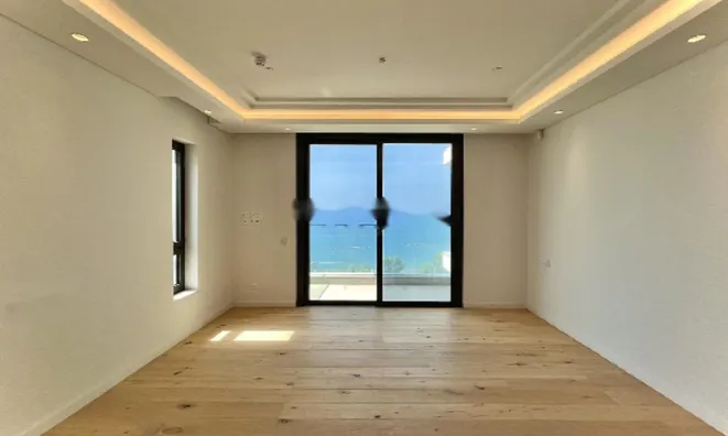 Недвижимость 3 Bedroom Apartment for Sale in Agios Tychonas, Limassol: 11