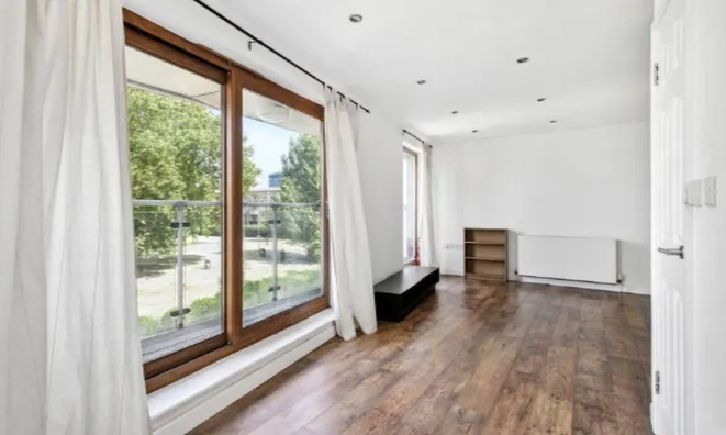 Недвижимость Vallance Road: 9