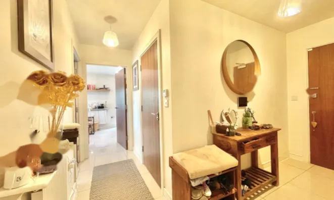 Недвижимость For Sale - Flat, Tawny Court, Shearwater Drive: 12