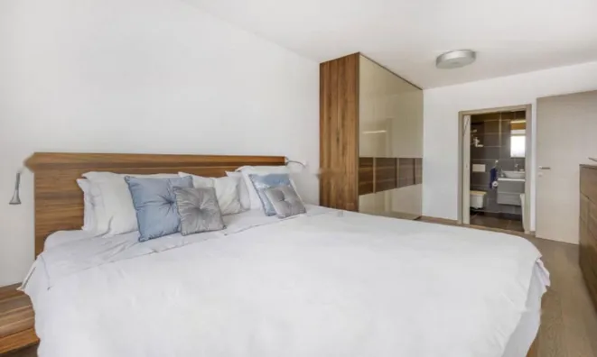 Недвижимость Квартира, 4 комнаты Новое БРДО: 12