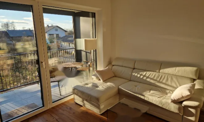 Недвижимость Двухкомнатная квартира Чрна Вас: 3