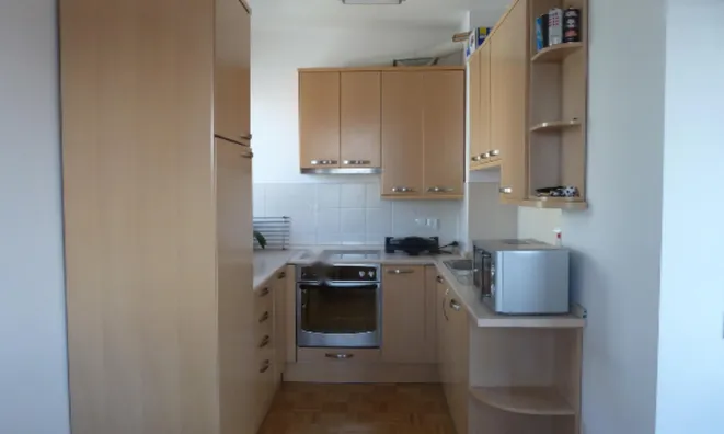 Недвижимость Квартира, 3 комнаты Бежиград: 4