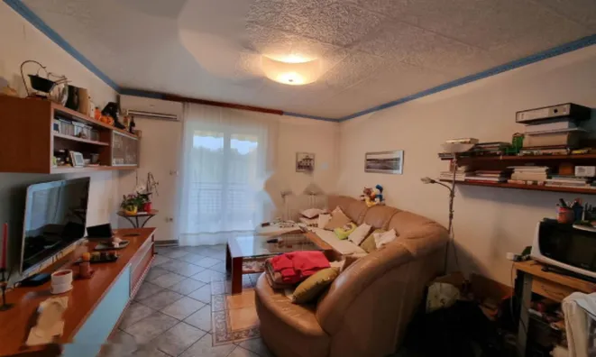 Недвижимость Трёхкомнатная квартира Побеги: 3