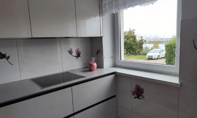 Недвижимость Трёхкомнатная квартира на улице Повешка: 1