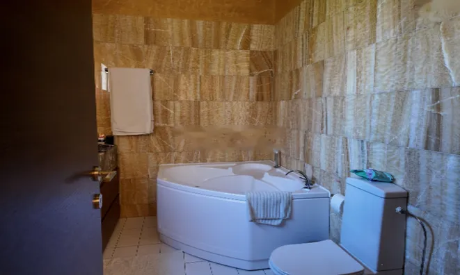 Недвижимость Stunning 4-Bedroom Villa in Agios Athanasios – Just Steps from the Beach: 18