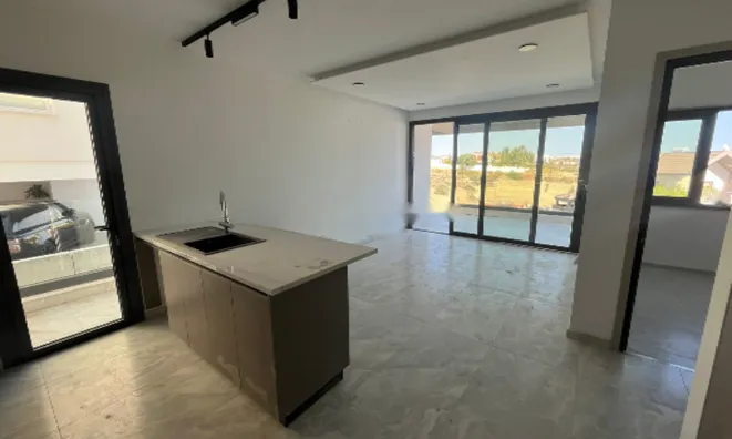 Недвижимость 2 Bedroom Apartment for Sale in Agios Athanasios, Limassol: 1