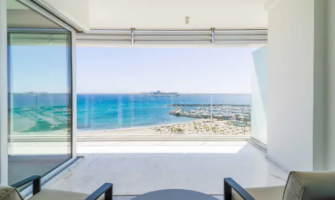 Недвижимость 2 Bedroom Luxury Apartment for Sale in Limassol, Pyrgos Coastal: 10