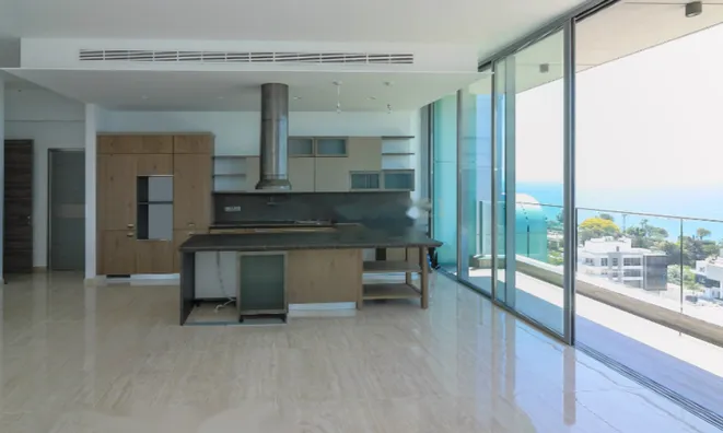 Недвижимость 3 Bedroom Apartment For sale in Agios Tychonas, Limassol: 3