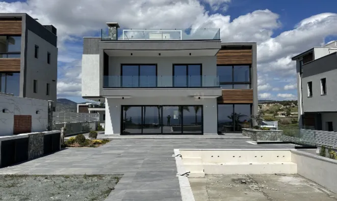 Недвижимость 4 Bedroom Villa For Sale in Parekklisia, Limassol: 2