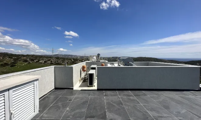 Недвижимость 6 Bedroom Villa For Sale in Parekklisia: 28