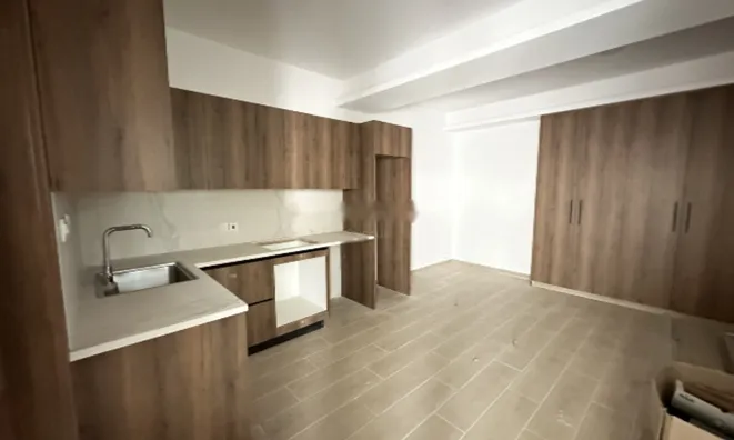 Недвижимость 6 Bedroom Villa For Sale in Parekklisia: 33