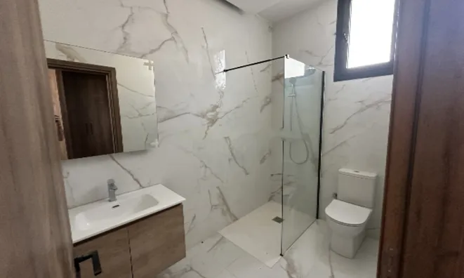 Недвижимость 6 Bedroom Villa For Sale in Parekklisia: 34