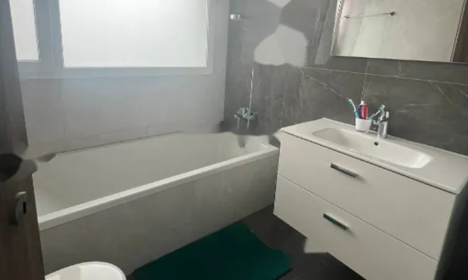 Недвижимость 4 Bedrooms Apartment in Parekklisia, Limassol: 12