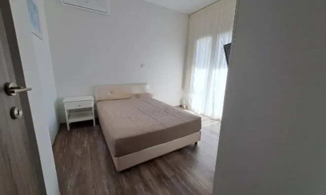 Недвижимость 4 Bedrooms Apartment in Parekklisia, Limassol: 17