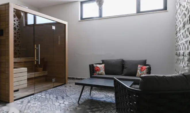 Недвижимость 6 Bedroom Villa For sale in Agios Tychonas, Limassol: 12