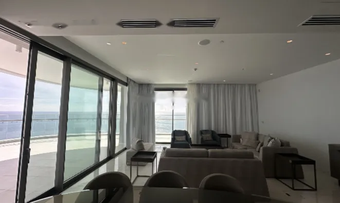 Недвижимость 4 Bedrooms Apartment For sale in Germasogeia, Limassol: 4