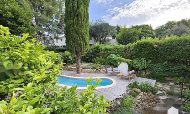 Недвижимость Maison Croix des Gardes: 10