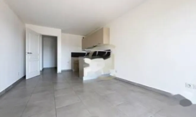 Недвижимость Apartment La Bocca: 3