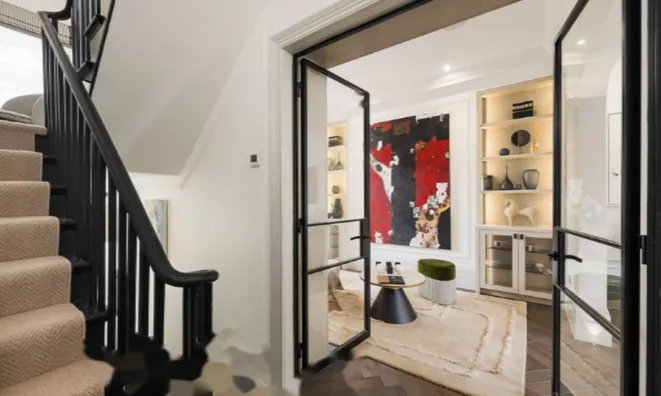 Недвижимость Lamont Road: 16