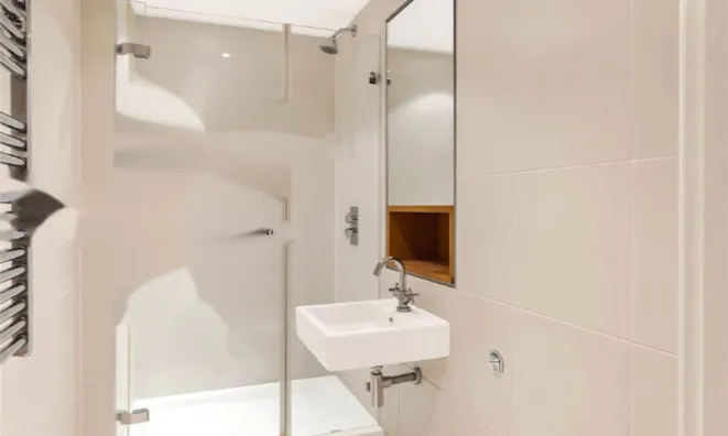 Недвижимость Gatliff Road: 4