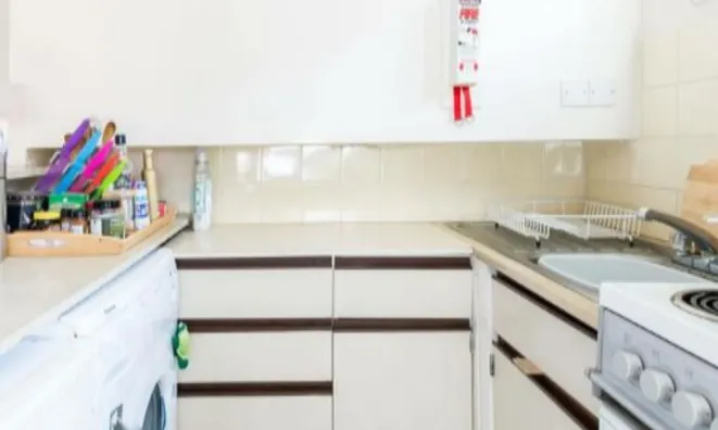 Недвижимость Moreton Street: 2