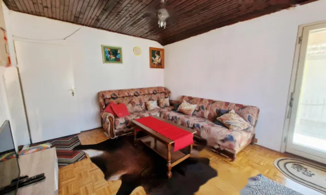 Недвижимость Квартира 4-комнатная в Ельше: 1