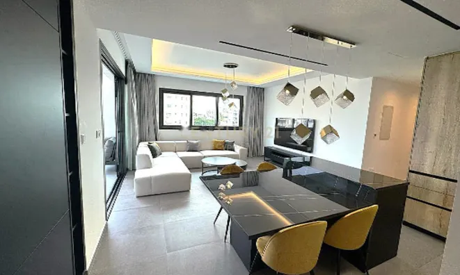 Недвижимость 3 Bedroom Penthouse For Sale in City Center, Limassol: 1