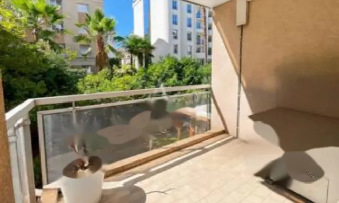 Недвижимость Apartment Carnot Cannes: 3