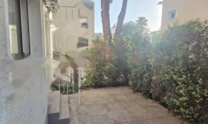 Недвижимость Apartment Carnot Cannes: 8