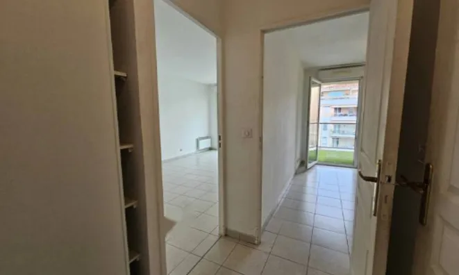 Недвижимость Apartment La Bocca: 4