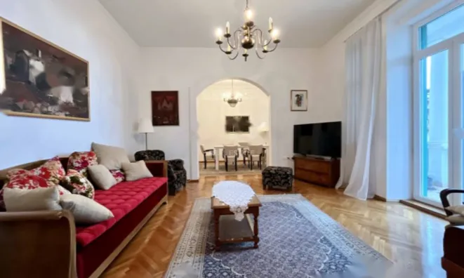 Недвижимость Трёхкомнатная квартира, Центр: 1