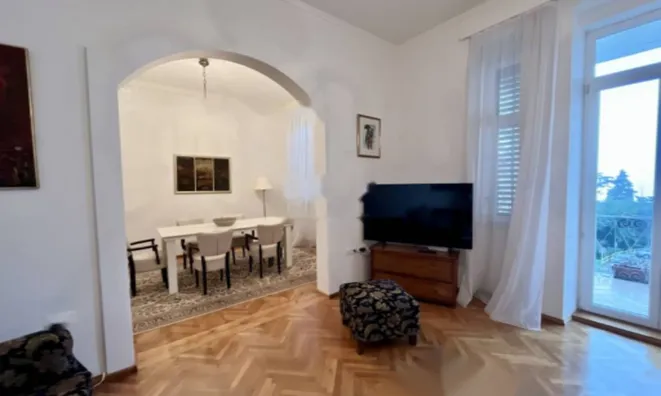 Недвижимость Трёхкомнатная квартира, Центр: 3