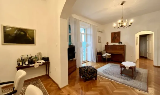 Недвижимость Трёхкомнатная квартира, Центр: 11