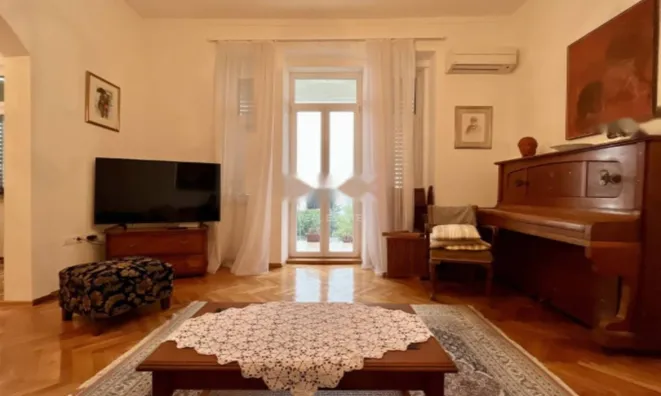 Недвижимость Трёхкомнатная квартира, Центр: 13