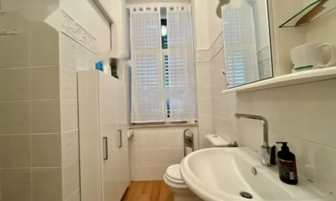 Недвижимость Трёхкомнатная квартира, Центр: 16