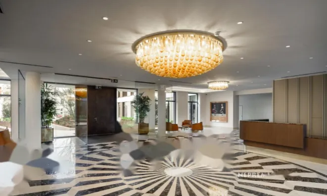 Недвижимость Пятикомнатная квартира в центре: 3