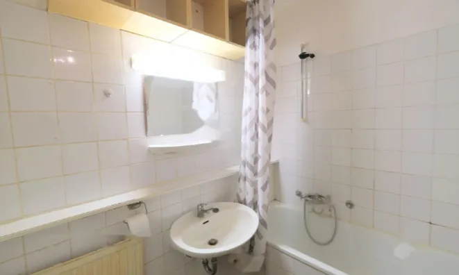 Недвижимость Квартира Гарсоньера Шишка: 3