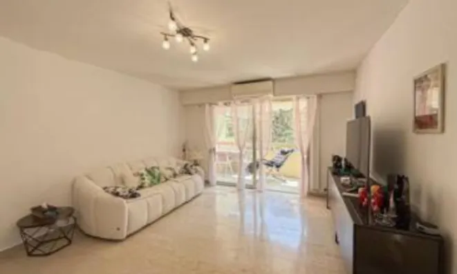 Недвижимость Apartment Carnot Cannes: 3