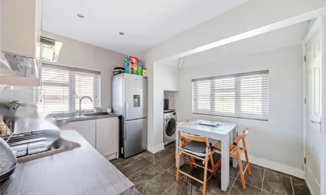 Недвижимость Selbie Avenue: 12