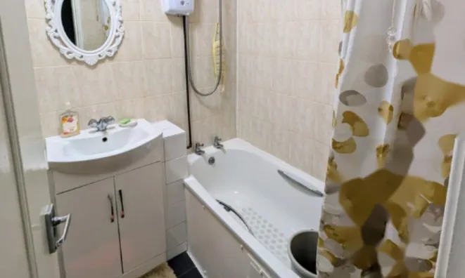 Недвижимость Flat, Brinklow House, Torquay Street: 3