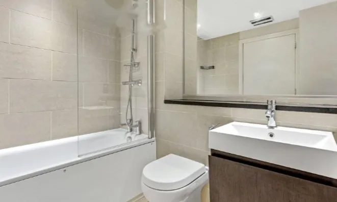 Недвижимость Mansell Street: 15