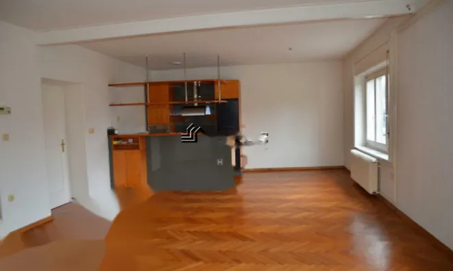 Недвижимость Квартира, 3 комнаты, Центр: 1