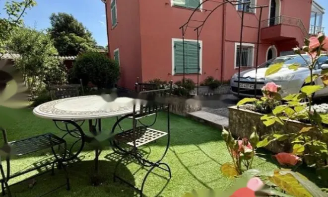 Недвижимость Villa La Bocca: 1