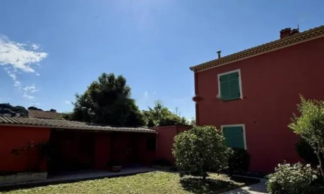 Недвижимость Villa La Bocca: 4