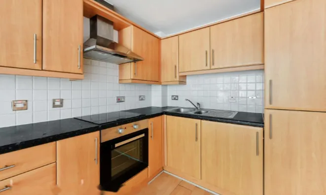 Недвижимость Ferndale Road: 6